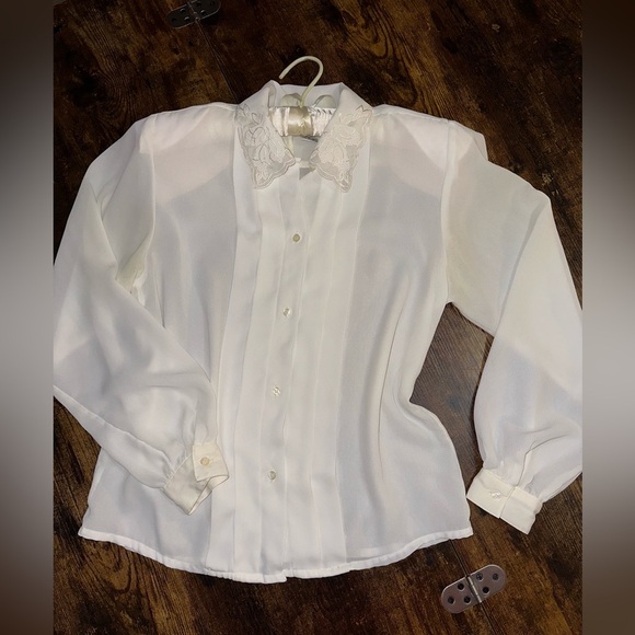 Jordan New‎ York Elegant White Blouse with Lace Collar - Picture 1 of 5